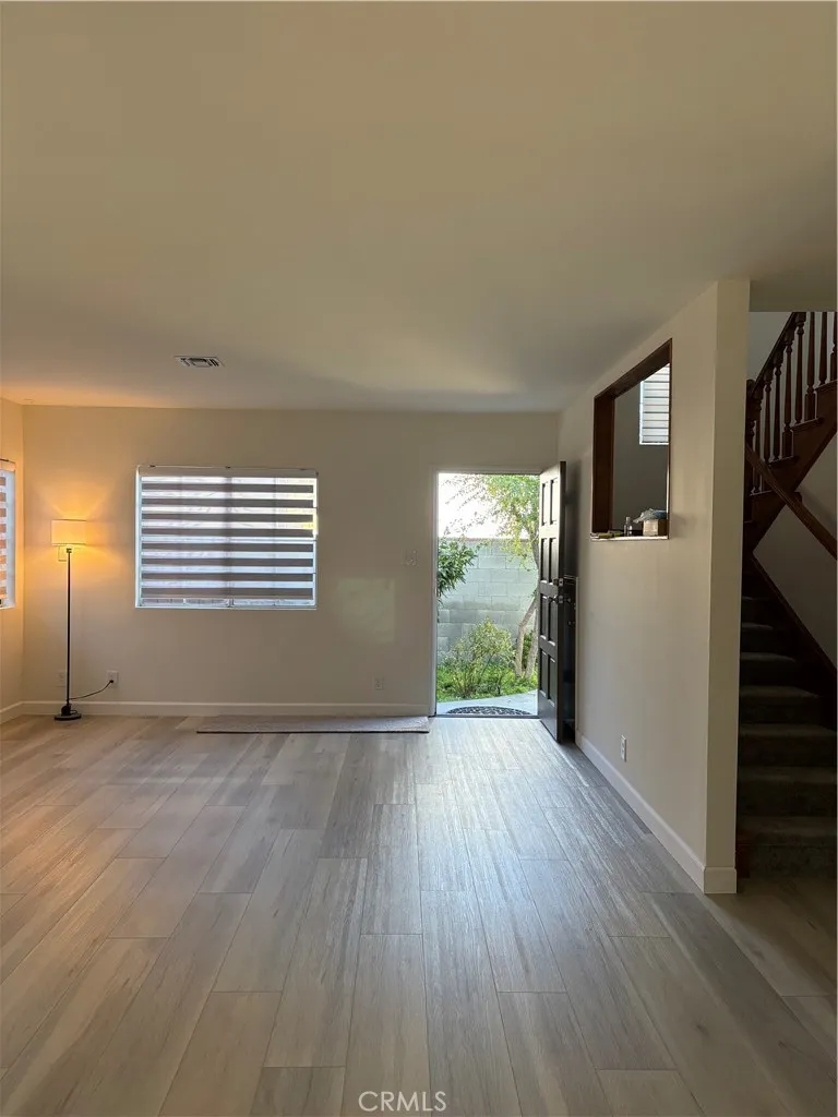2037 N Brighton, Burbank, CA 91504 - Main photo, Burbank, CA