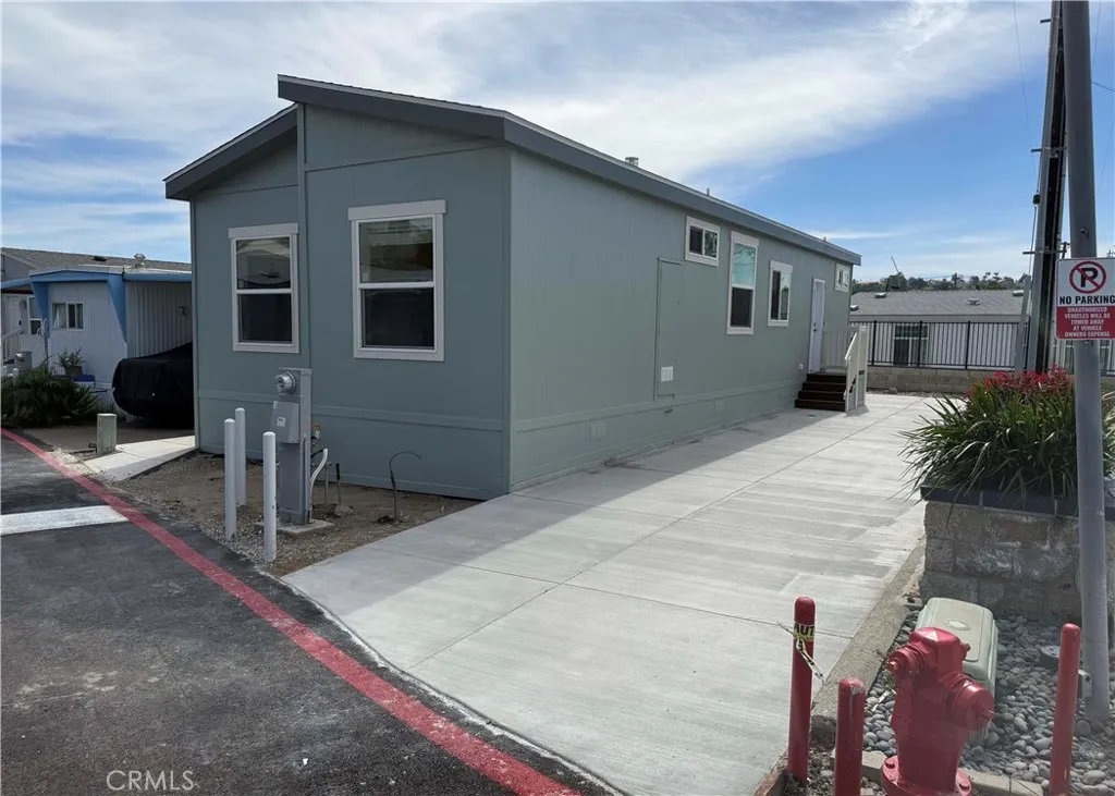 https://cdn.realtyfeed.com/cdn/127/306651766/8babcac1ba8c29f921a6cfb93fabeb87.webp