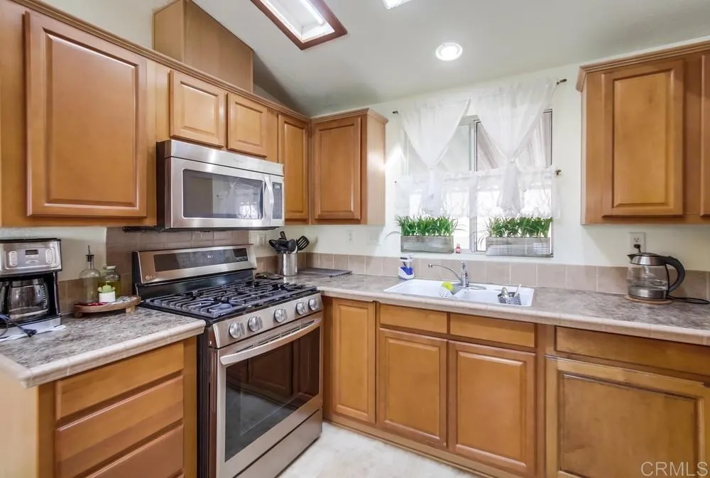 https://cdn.realtyfeed.com/cdn/127/306651768/d28c5b8e9a791dad6106869cc16ef4c1.webp