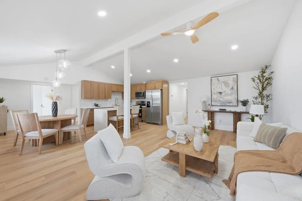 https://cdn.realtyfeed.com/cdn/127/306651783/849d632c9b95c6e6a083e746fe117409.webp