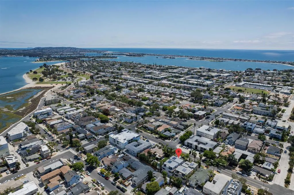 https://cdn.realtyfeed.com/cdn/127/306651834/a195d7eff2fb2dd6bb7016236f17c8b0.webp
