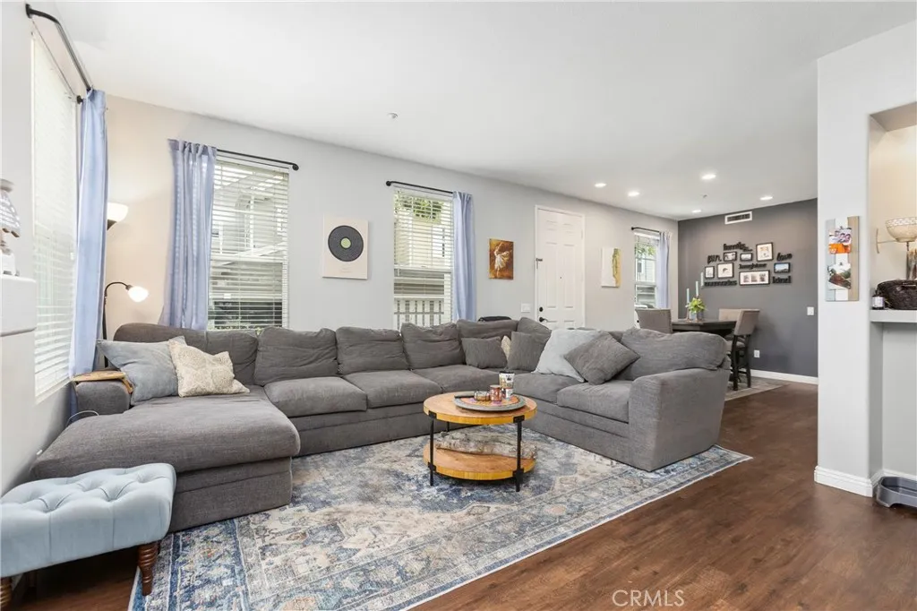10 Edgartown, Ladera Ranch, CA 92694 - Photo 4 of 21, Ladera Ranch, CA