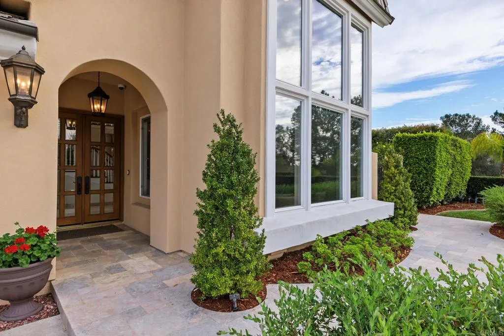 https://cdn.realtyfeed.com/cdn/127/306651848/53a99845d1001870426b28eab694531c.webp