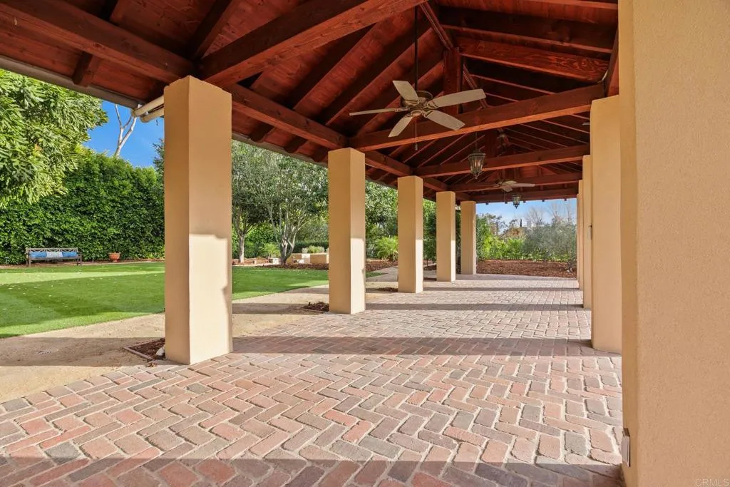 https://cdn.realtyfeed.com/cdn/127/306651848/68dbb9da0c66aceaf6b12de3c2b3677d.webp