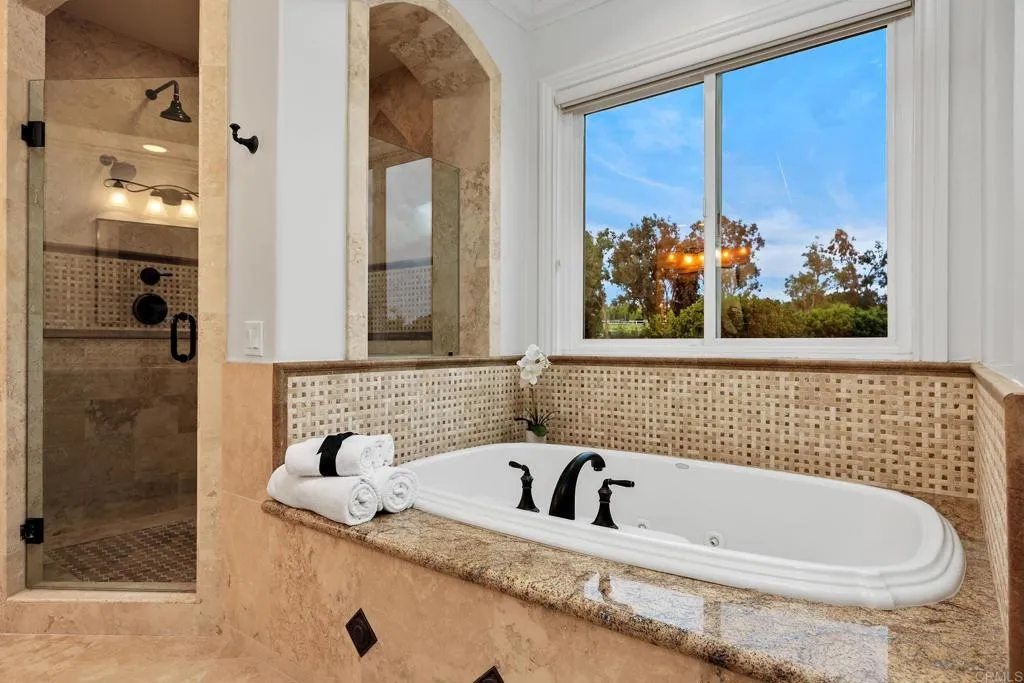https://cdn.realtyfeed.com/cdn/127/306651848/704570d02d6bff33c327be04e297efe0.webp