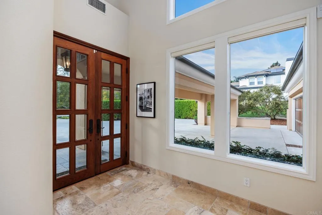 https://cdn.realtyfeed.com/cdn/127/306651848/98f7de938412b2c8fe88de39b7802e74.webp