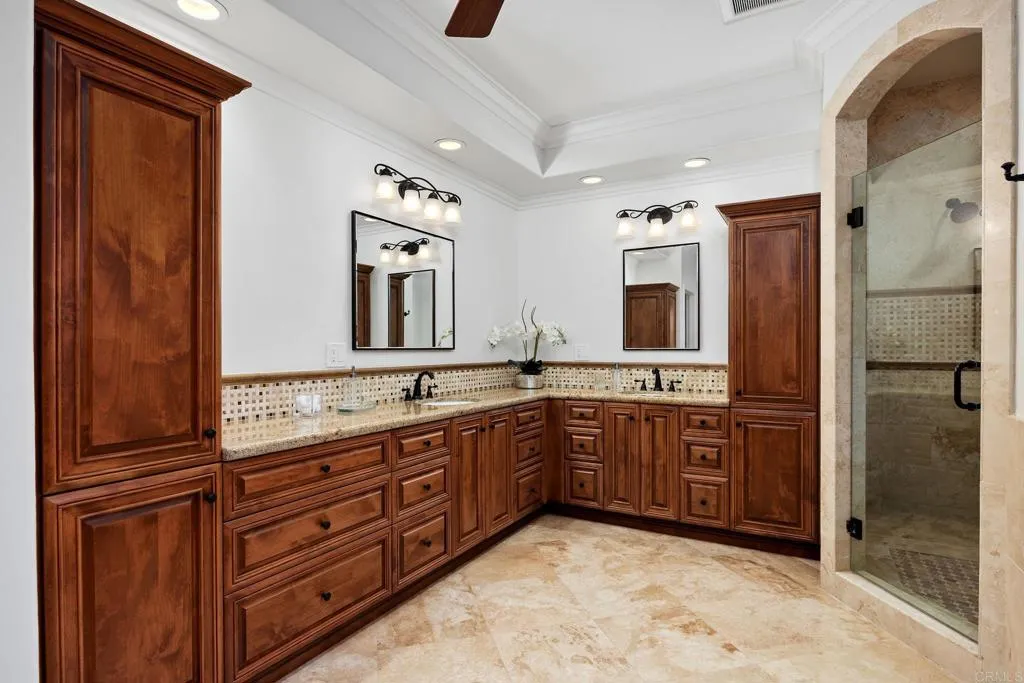 https://cdn.realtyfeed.com/cdn/127/306651848/cfc89083a9211a4ee5f37373cc667033.webp