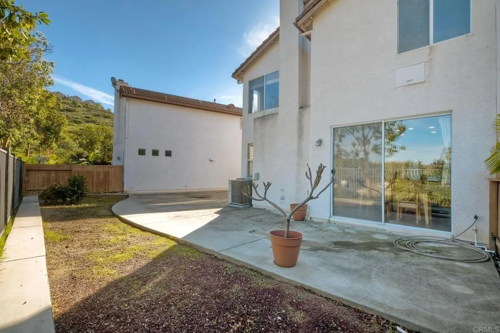 https://cdn.realtyfeed.com/cdn/127/306651868/63db79cbb34c4528c4e5a08a401494b7.webp