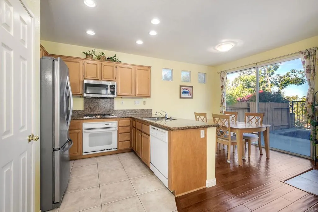 https://cdn.realtyfeed.com/cdn/127/306651868/b5bea64f82722c5b77efedcd2fbacd00.webp