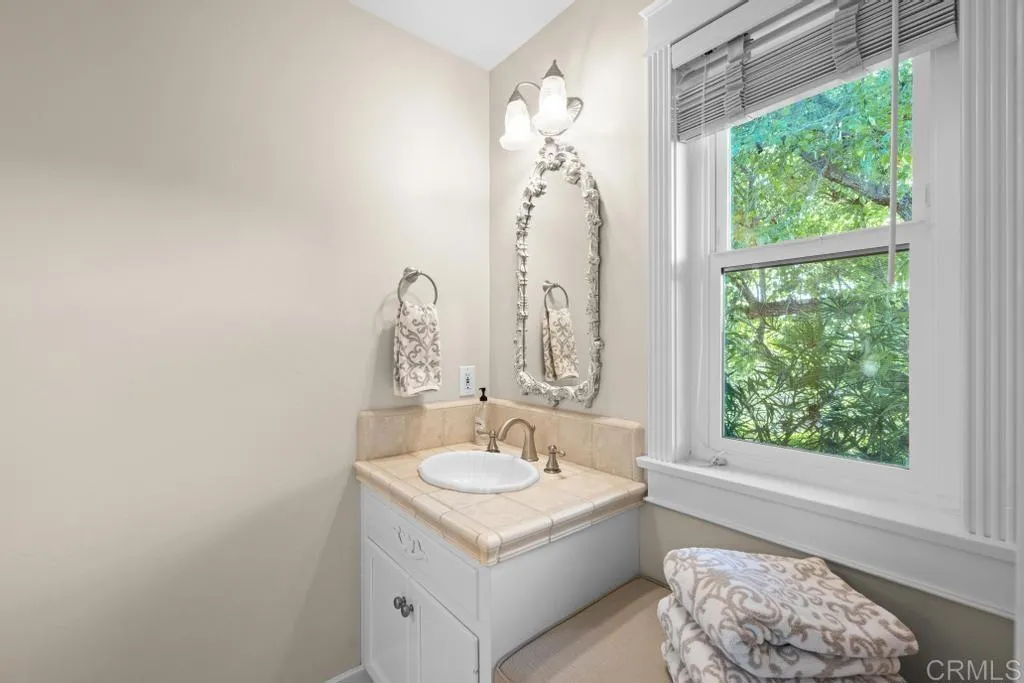 https://cdn.realtyfeed.com/cdn/127/306651929/943ae172dd6343018b3a8ddcb02b510c.webp