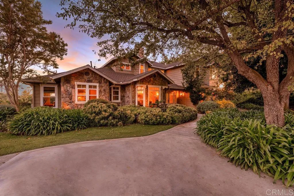 https://cdn.realtyfeed.com/cdn/127/306651929/b445cfa812474304045ce121f1227fb9.webp