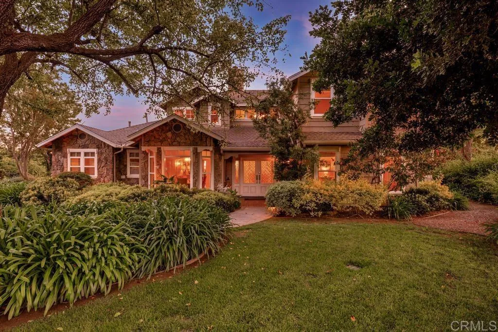 https://cdn.realtyfeed.com/cdn/127/306651929/efc478b4cb927fba85c3f6b77ae123c1.webp