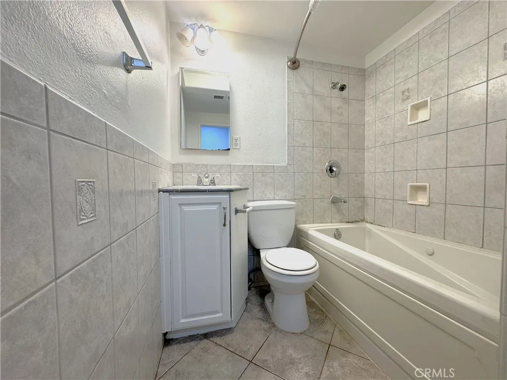 https://cdn.realtyfeed.com/cdn/127/306651935/716d410a537454d82c8cc20cb343d421.webp
