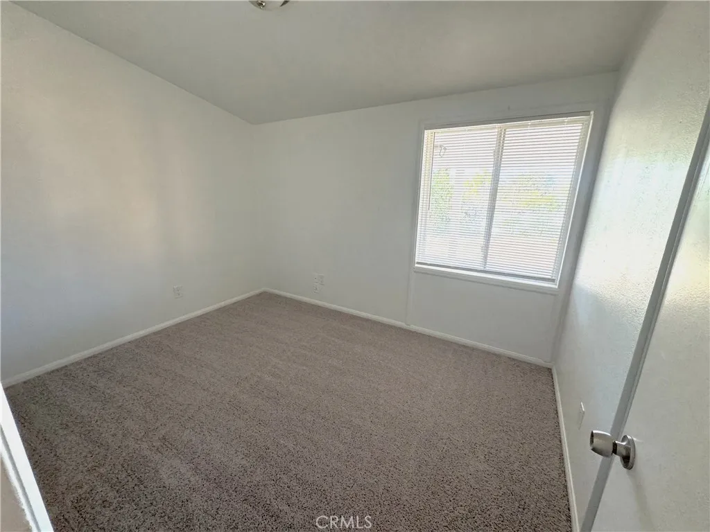 https://cdn.realtyfeed.com/cdn/127/306651935/eac4c50a1ad9fd84c26ebe6a20b060d5.webp