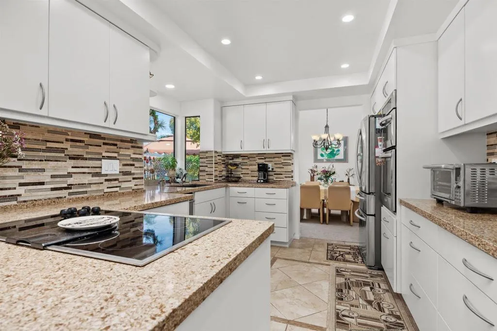 https://cdn.realtyfeed.com/cdn/127/306651940/dd15d9bc6517be577fdfb914541080ac.webp