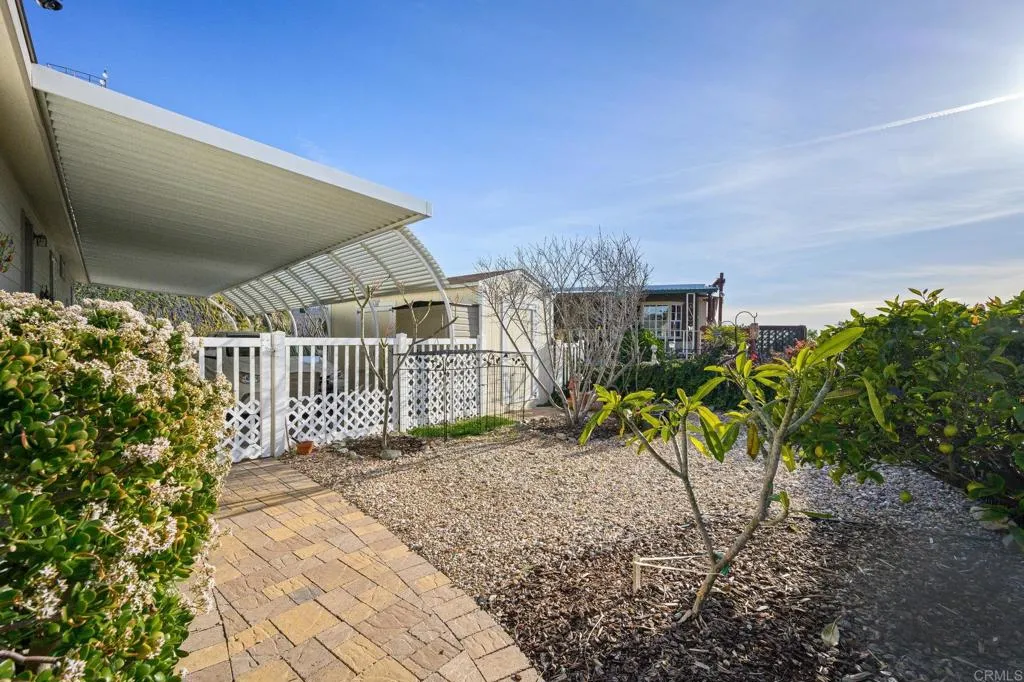 https://cdn.realtyfeed.com/cdn/127/306651942/4f3b5706a0b6f7bb130073c4aa87843e.webp