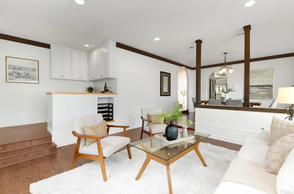 https://cdn.realtyfeed.com/cdn/127/306651946/18e2b6589a82857163b33441cf5b38ff.webp