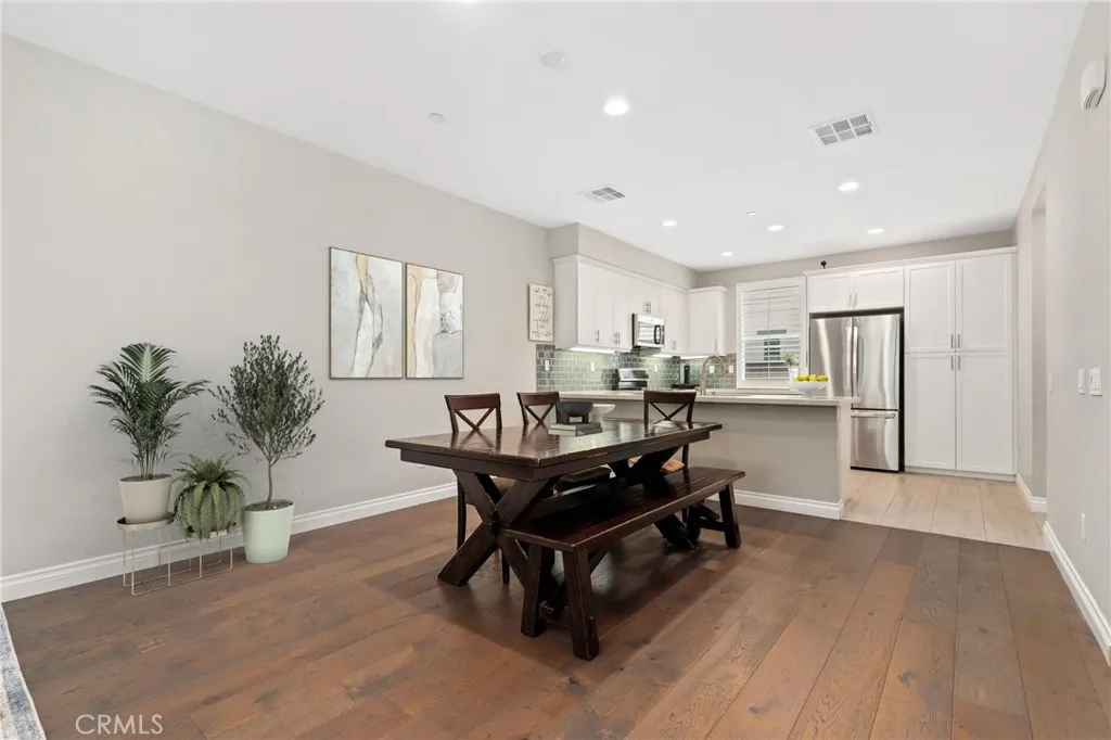 649 W Foothill Boulevard 2