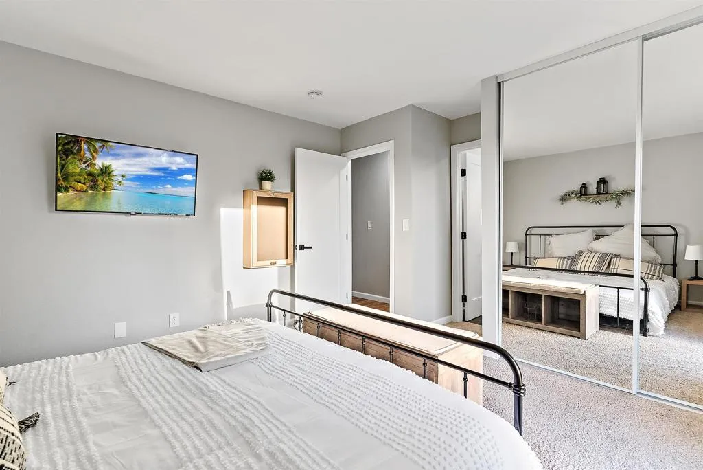 https://cdn.realtyfeed.com/cdn/127/306651996/56abb2b49716e1c3e7e5123f518ed89c.webp