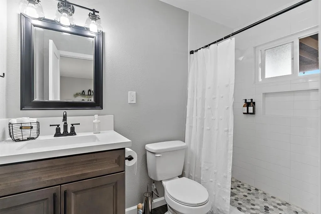 https://cdn.realtyfeed.com/cdn/127/306651996/6188dc0e4104b5b1c01165ca55e770f1.webp