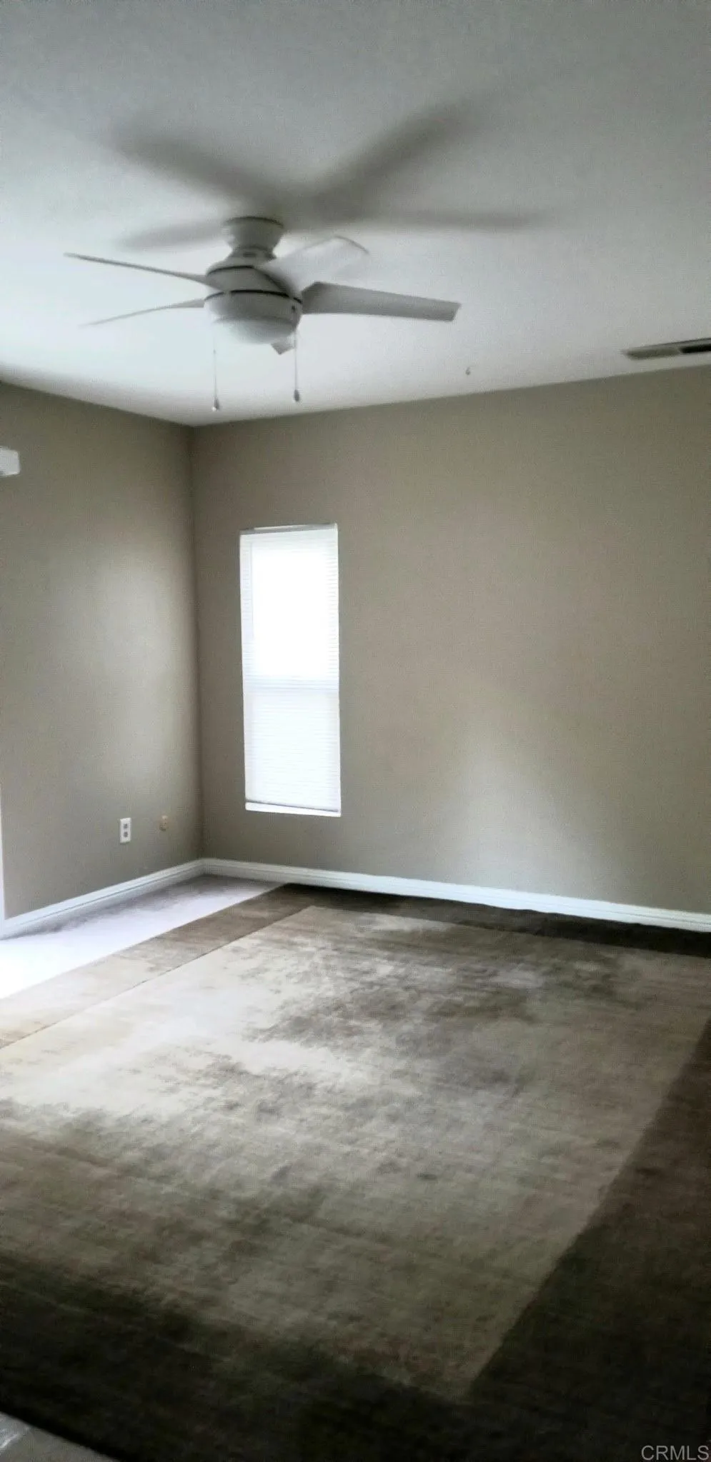 https://cdn.realtyfeed.com/cdn/127/306652002/685bd6e71bfaac5a726305a61cbd9044.webp