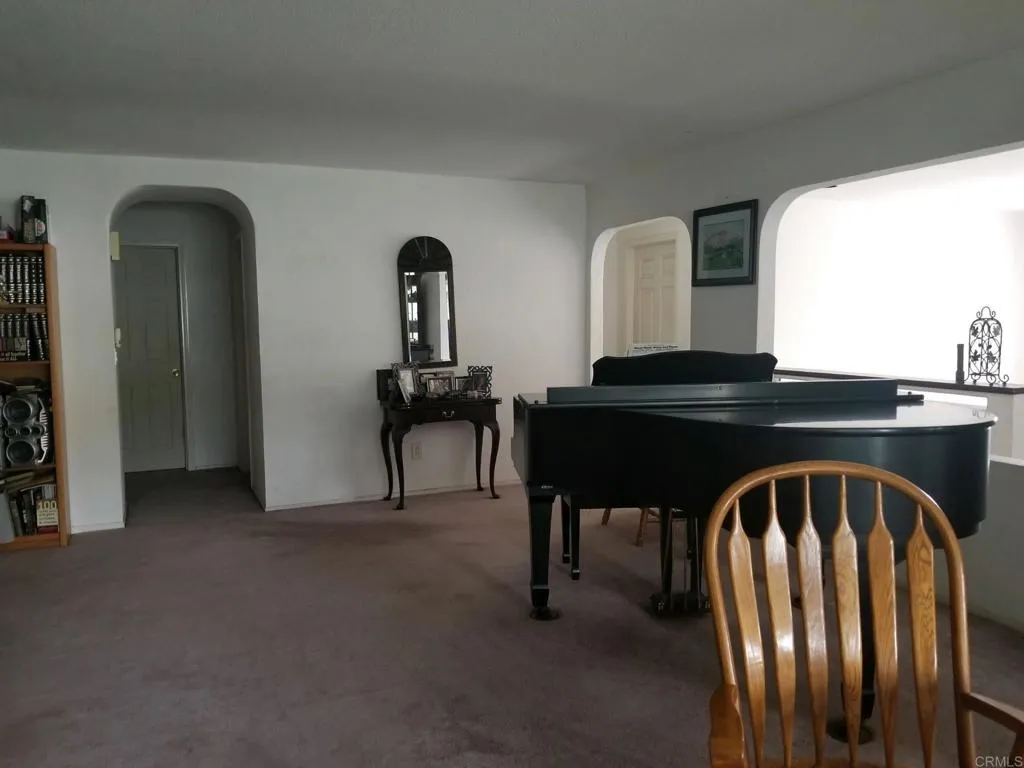 https://cdn.realtyfeed.com/cdn/127/306652002/6b3b10faac9213b0a41cfda0f50c7647.webp