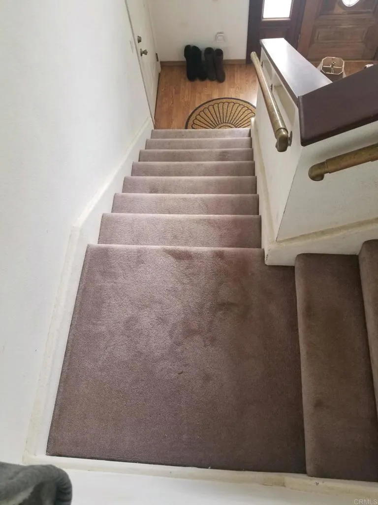 https://cdn.realtyfeed.com/cdn/127/306652002/a0d0bee881f8de80f5a3f711f1067b1b.webp