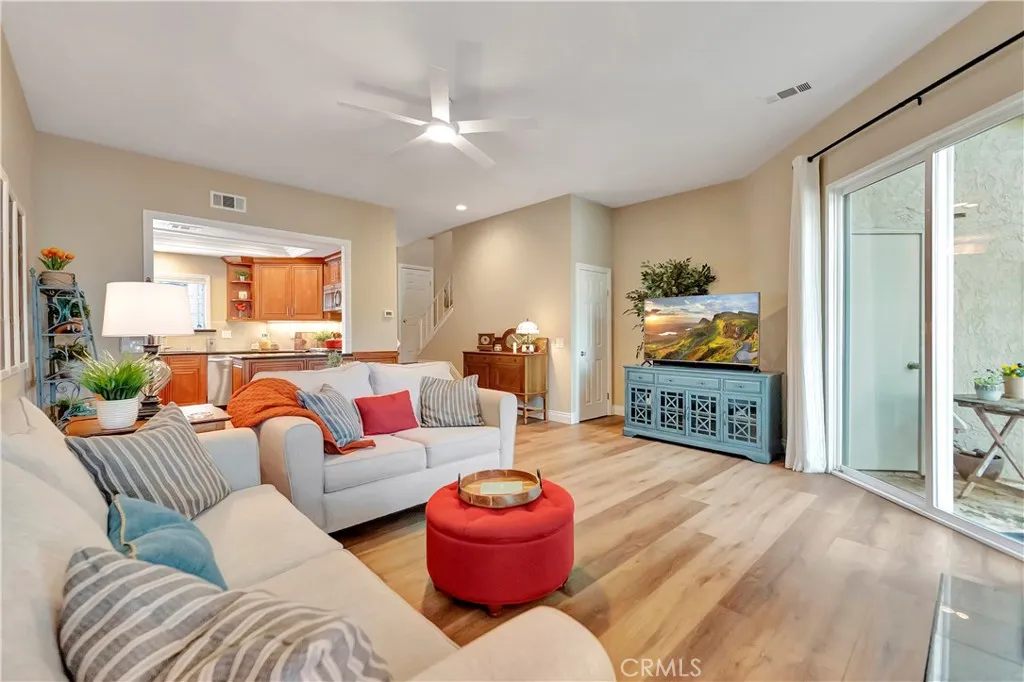 24419 Kingston Court, Laguna Hills, CA 92653 - Photo 5 of 34, Laguna Hills, CA