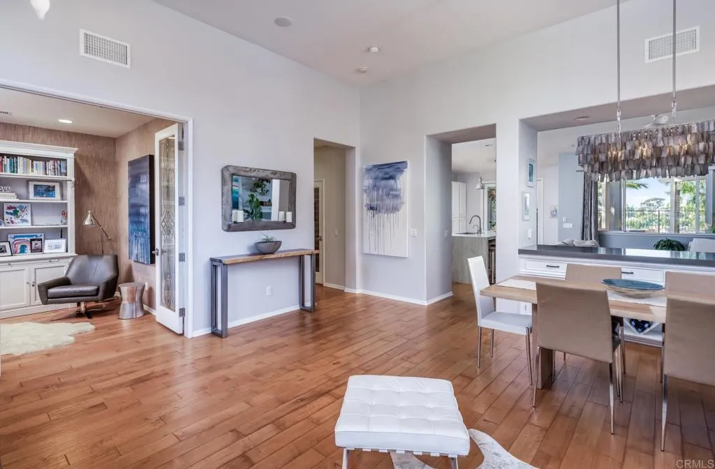 https://cdn.realtyfeed.com/cdn/127/306652010/630d45683d7694a88dfed88819fec2af.webp