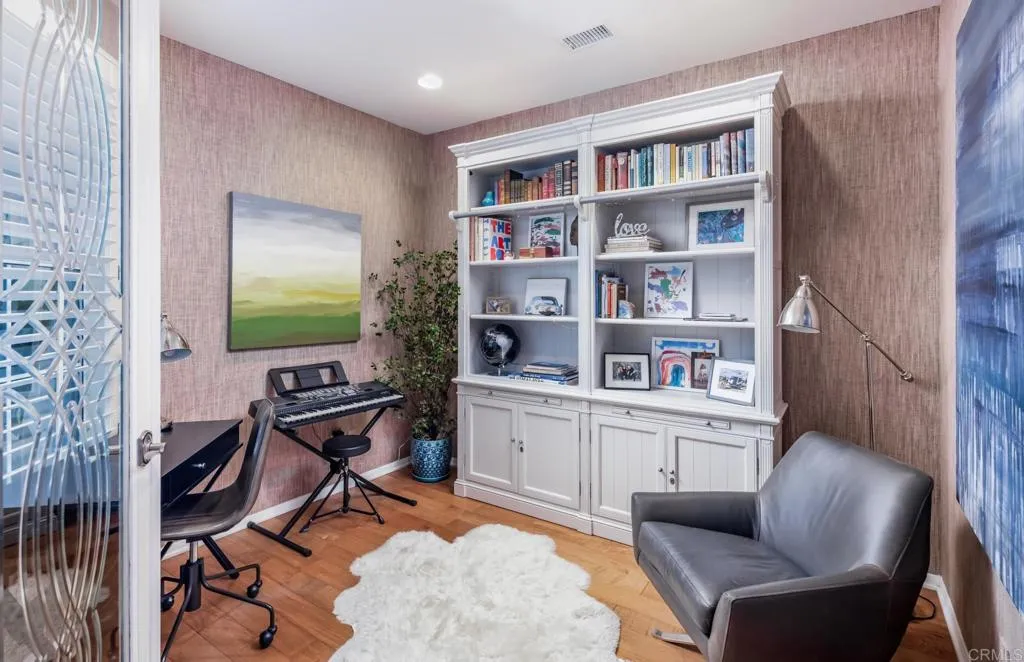 https://cdn.realtyfeed.com/cdn/127/306652010/676dee671af526b7219f8935061f8836.webp