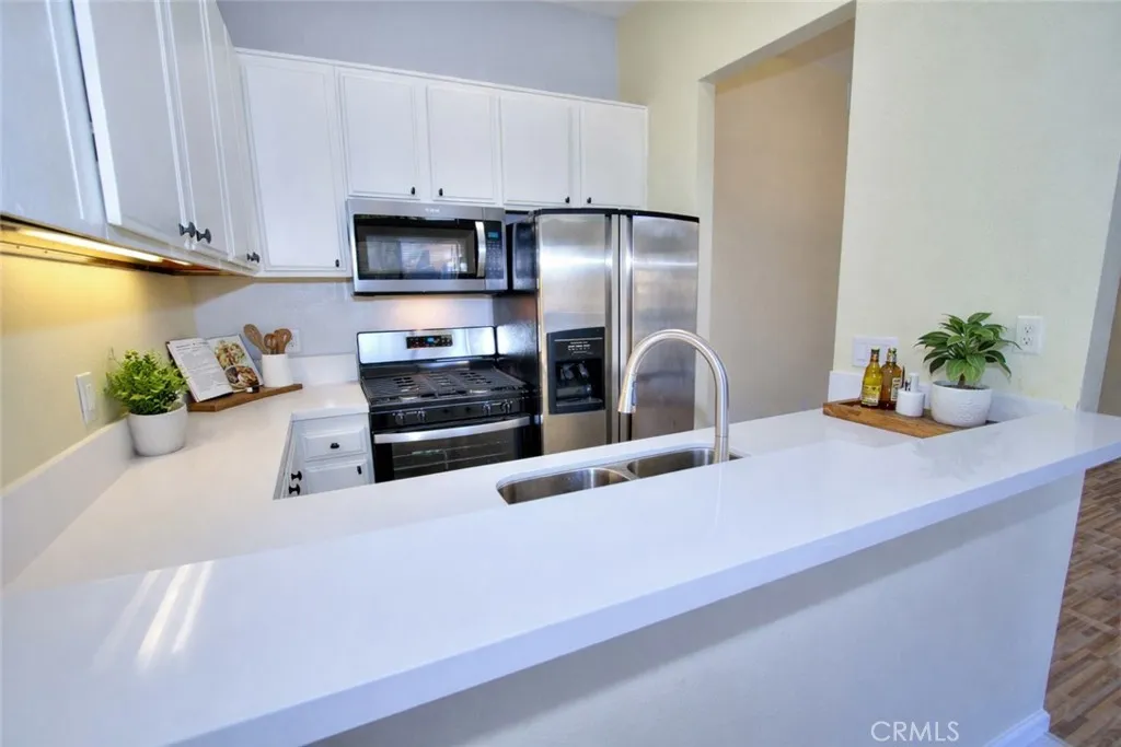 78 Brownfield, Pomona, CA 91766 - Photo 2 of 30, Pomona, CA