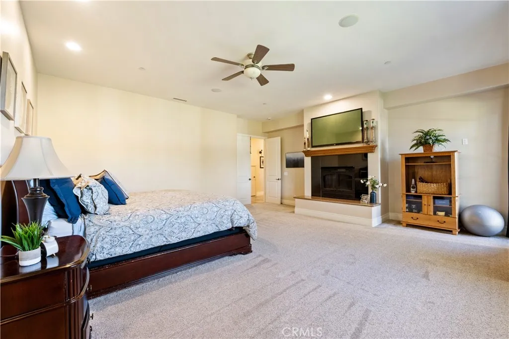 https://cdn.realtyfeed.com/cdn/127/306652021/01fd0fce32a312ab3d04e162bafaef6a.webp