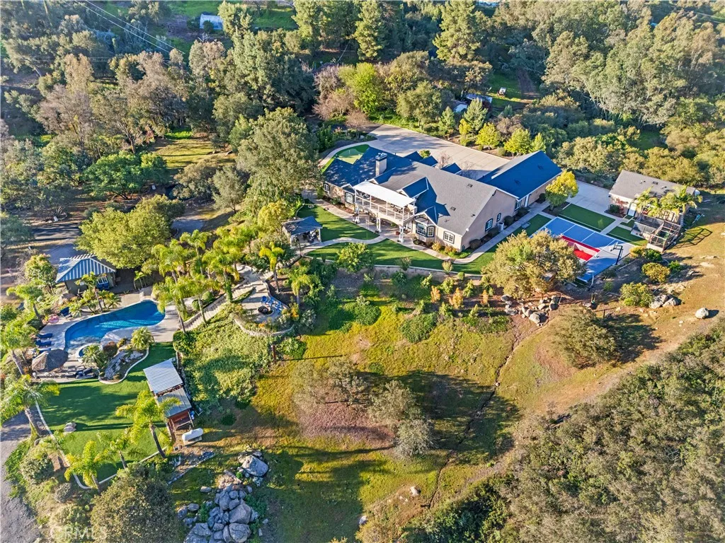 https://cdn.realtyfeed.com/cdn/127/306652021/3b8ab23762a6e5262896e8ac44d7520d.webp