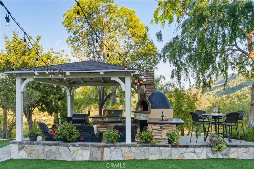 https://cdn.realtyfeed.com/cdn/127/306652021/605691699b8dac2d2d8fee6438e21d74.webp