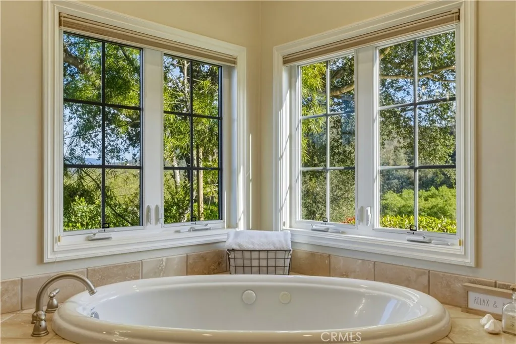 https://cdn.realtyfeed.com/cdn/127/306652021/73ac51ad0366dcbfacd41c2cb86cf26c.webp