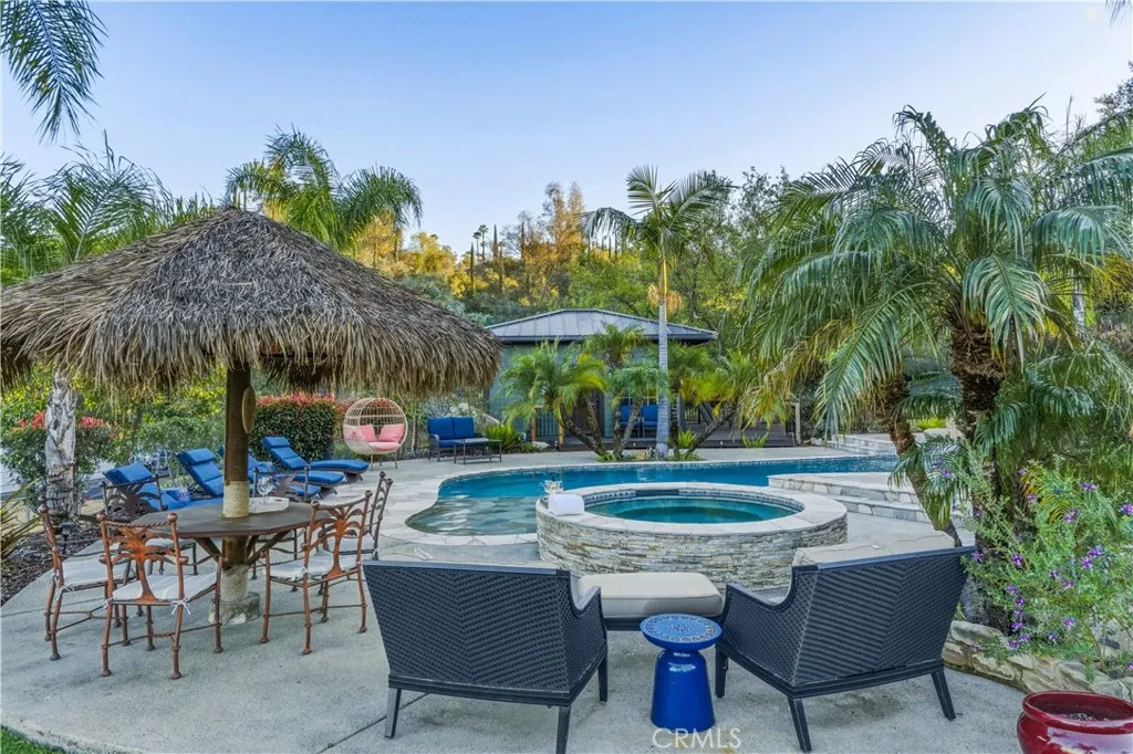 https://cdn.realtyfeed.com/cdn/127/306652021/82c00a326dc52f1051f816b6a44bf79c.webp