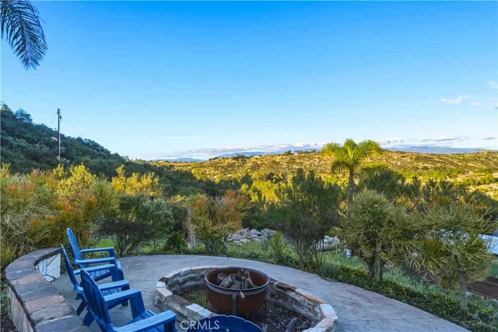 https://cdn.realtyfeed.com/cdn/127/306652021/88a74853ad19d933d5c0460f2d8244b8.webp
