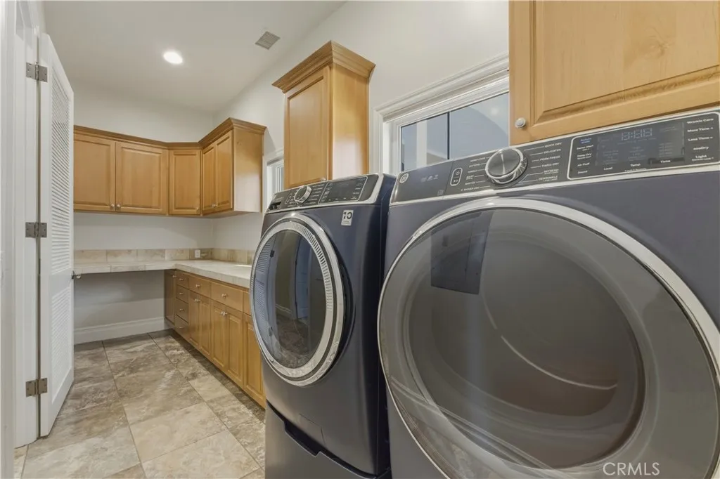 https://cdn.realtyfeed.com/cdn/127/306652021/a771d5b11213994172366dc788ad5758.webp