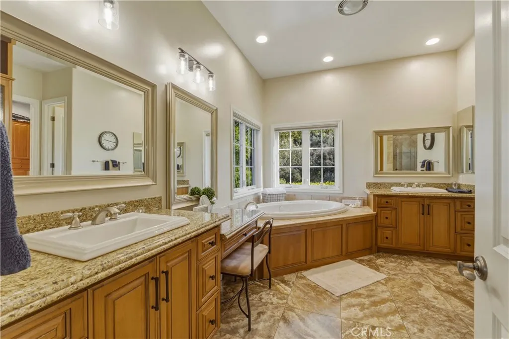 https://cdn.realtyfeed.com/cdn/127/306652021/b38460a30841f7c1f69c23de52434bb5.webp