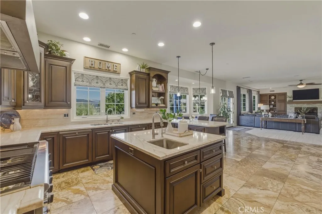 https://cdn.realtyfeed.com/cdn/127/306652021/caca4b18c255de38b600a12ecacc10bf.webp