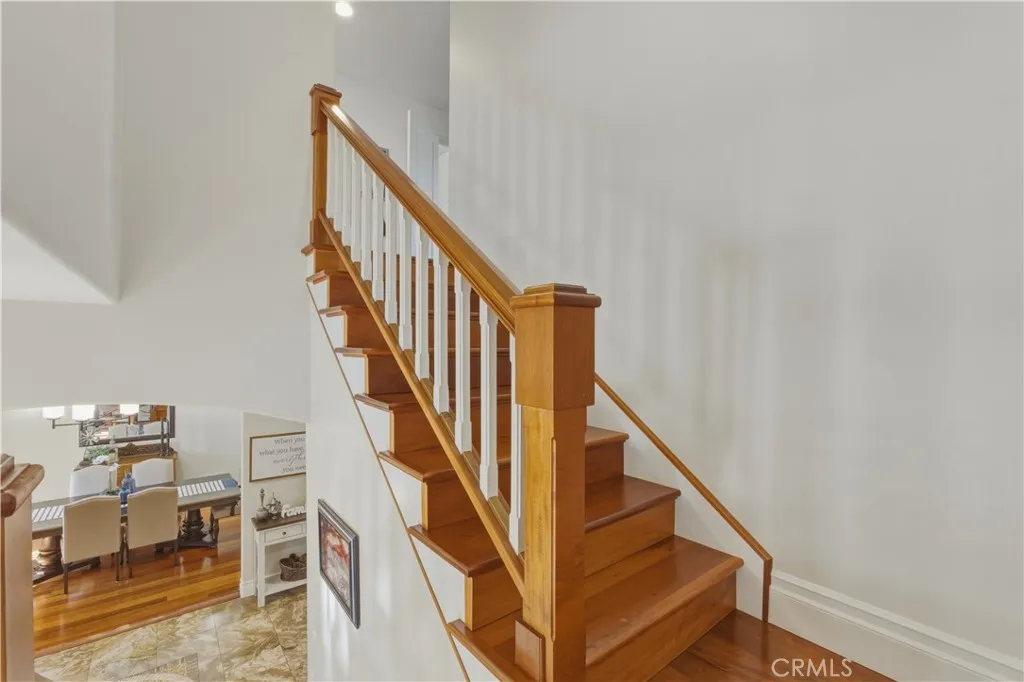 https://cdn.realtyfeed.com/cdn/127/306652021/e40fa6e03d510b794ba571012583000f.webp