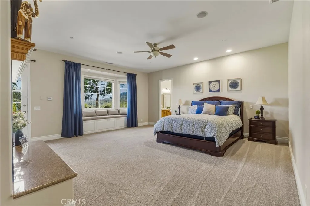 https://cdn.realtyfeed.com/cdn/127/306652021/ebf001030ad3a267242c5ae33c0dd25f.webp