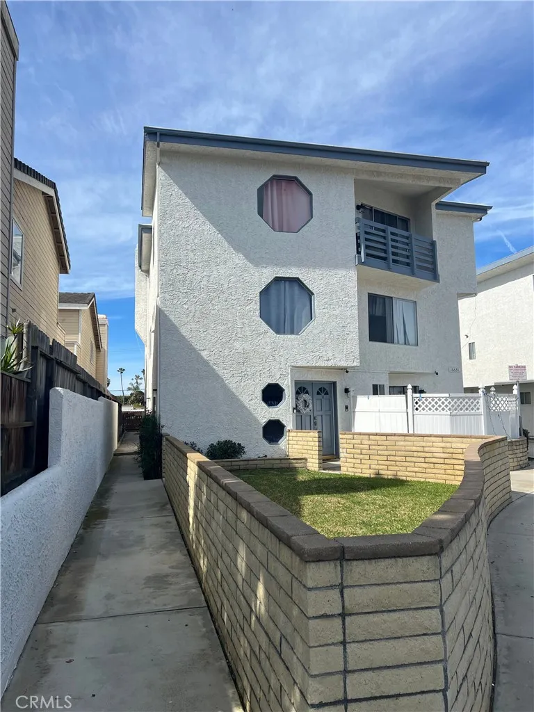 Huntington Beach, CA 92649