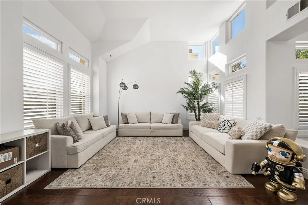 5585 Running Spring, Yorba Linda, CA 92887 - Photo 4 of 39, Yorba Linda, CA