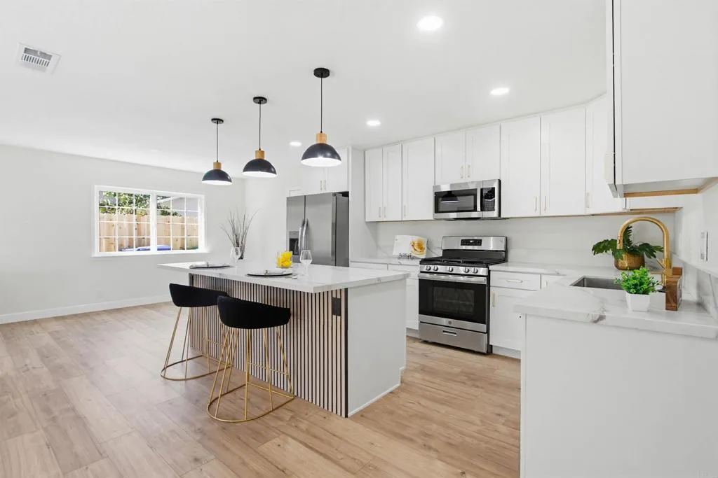 https://cdn.realtyfeed.com/cdn/127/306652138/73366c991ace58a75ed10f4c6acf7d6d.webp