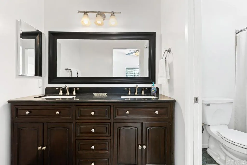 https://cdn.realtyfeed.com/cdn/127/306652165/3b1cbcd746f5a5983712f9ab50ad9404.webp