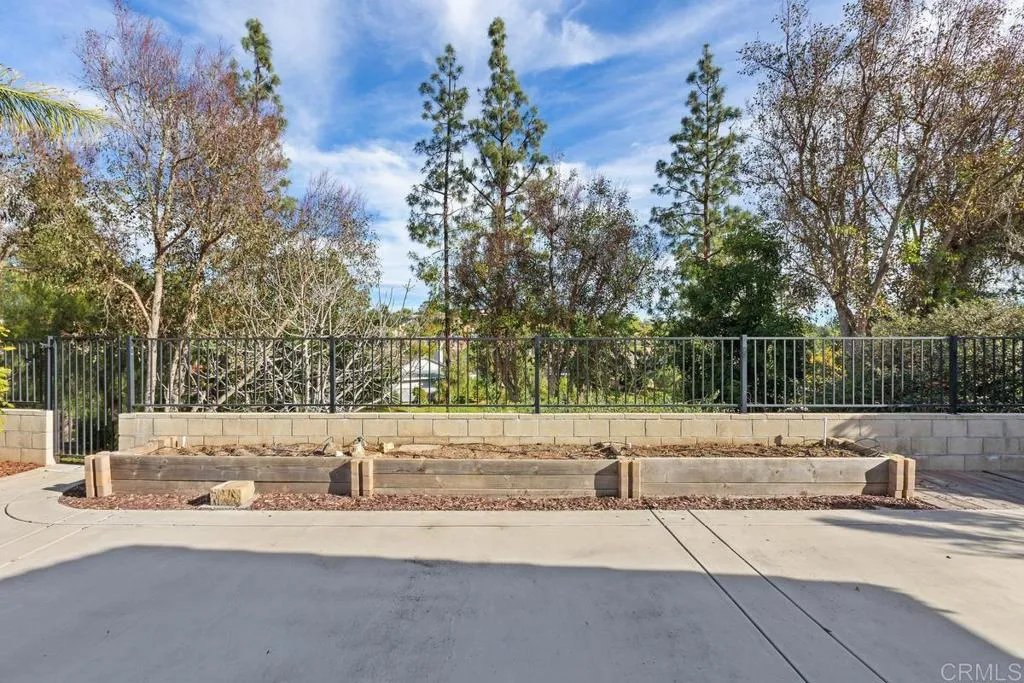 https://cdn.realtyfeed.com/cdn/127/306652165/560c429696b3b0e5e6fae2a4cd059500.webp