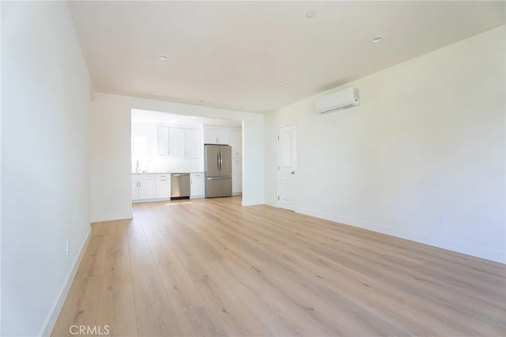 1065 E Spazier Unit 101, Burbank, CA 91502 - Photo 2 of 39, Burbank, CA