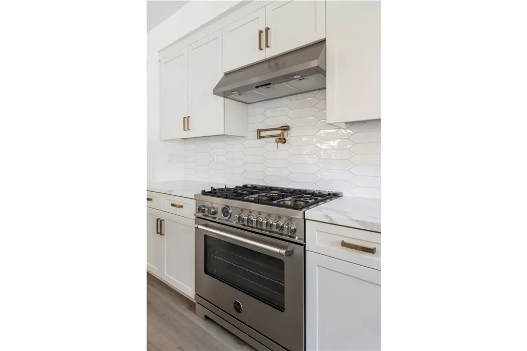 173 E Palm Street East, Altadena, CA 91001 - Photo 4 of 14, Altadena, CA