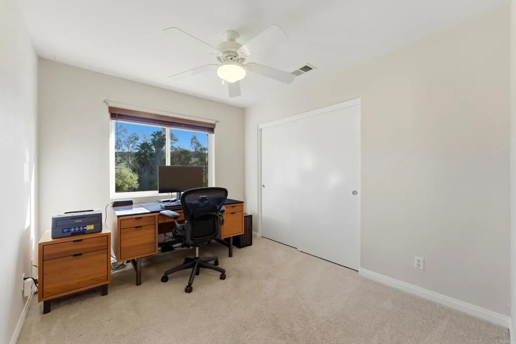 https://cdn.realtyfeed.com/cdn/127/306652293/c76e114f64858f49681b88658db61ac1.webp